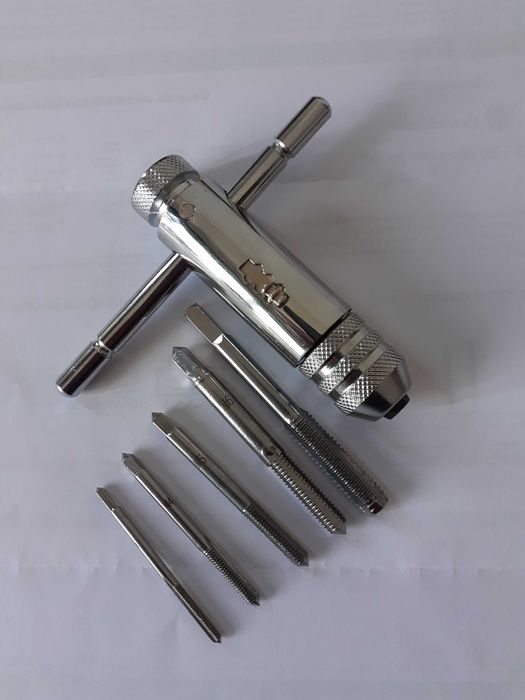 Desandador de roquete e jogo de machos