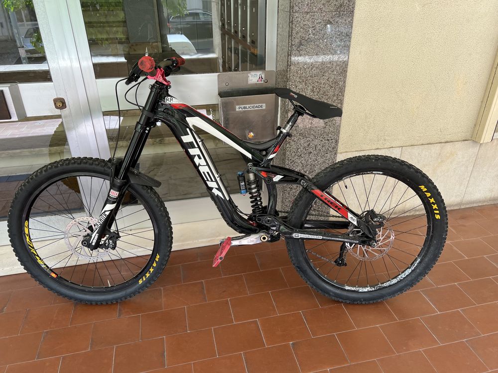Bicicleta downhill trek new arrivals