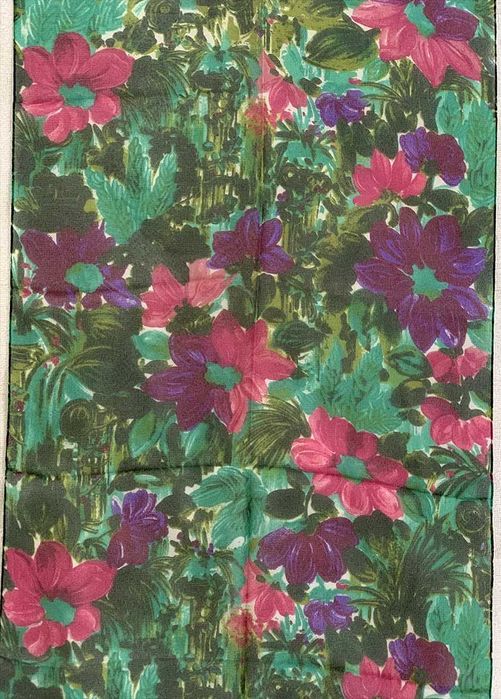 Echarpe de Pescoço Florido, Novo