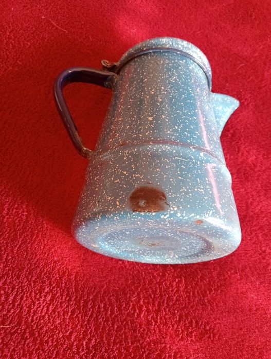 Vendo Cafeteira esmaltada.