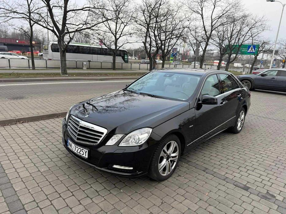 Do wynajęcia wynajem samochodów Mercedes E klasa Automat Warszawa