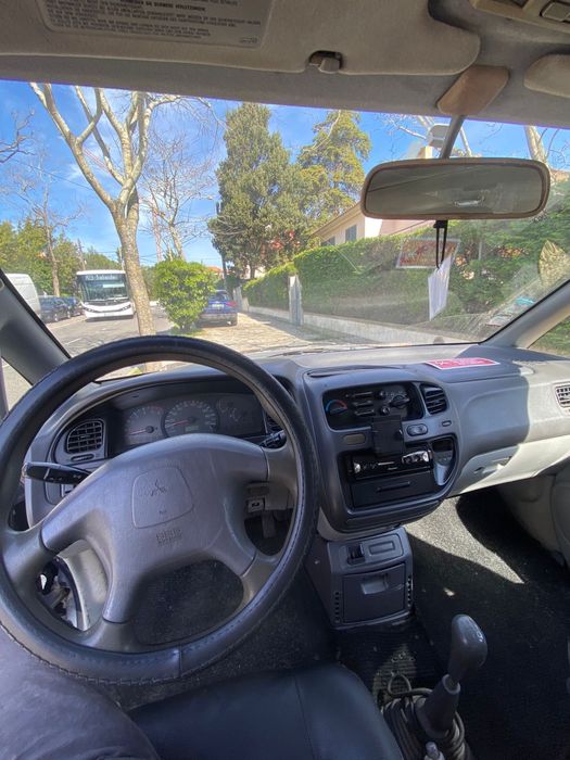 L 400 Space ano 99 carrinho está impecável