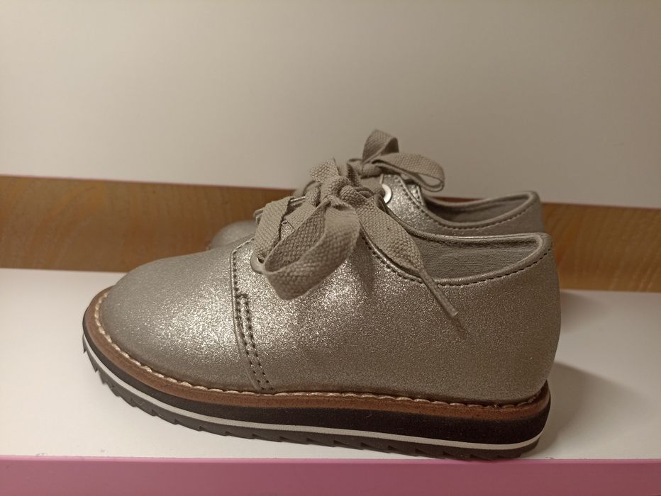 Ботинки, туфли, кеды Zara. Размер 23