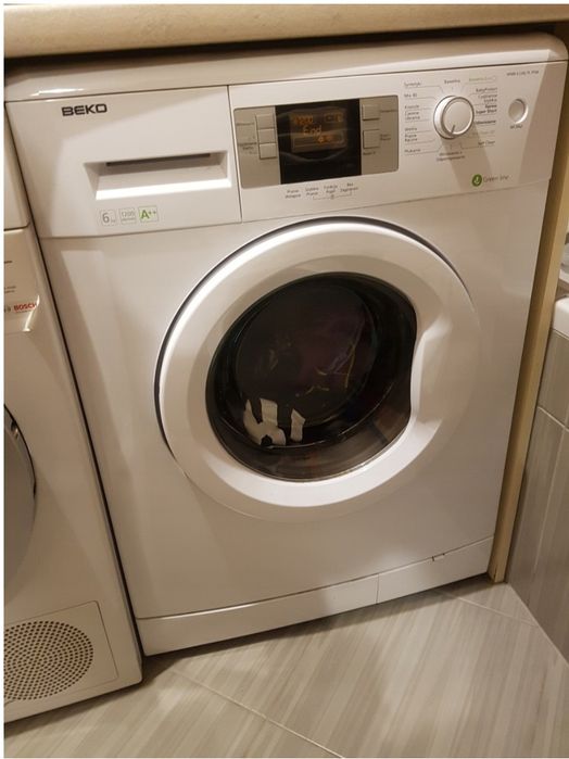 Sprzęt AGD , Pralka, kuchenka,Meble kuchenne.