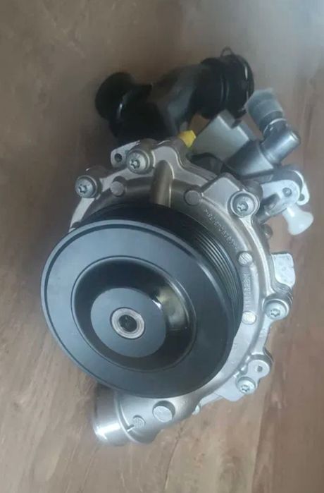 Помпа води компасс/Jeep Compass 2.1 дизель оригінал