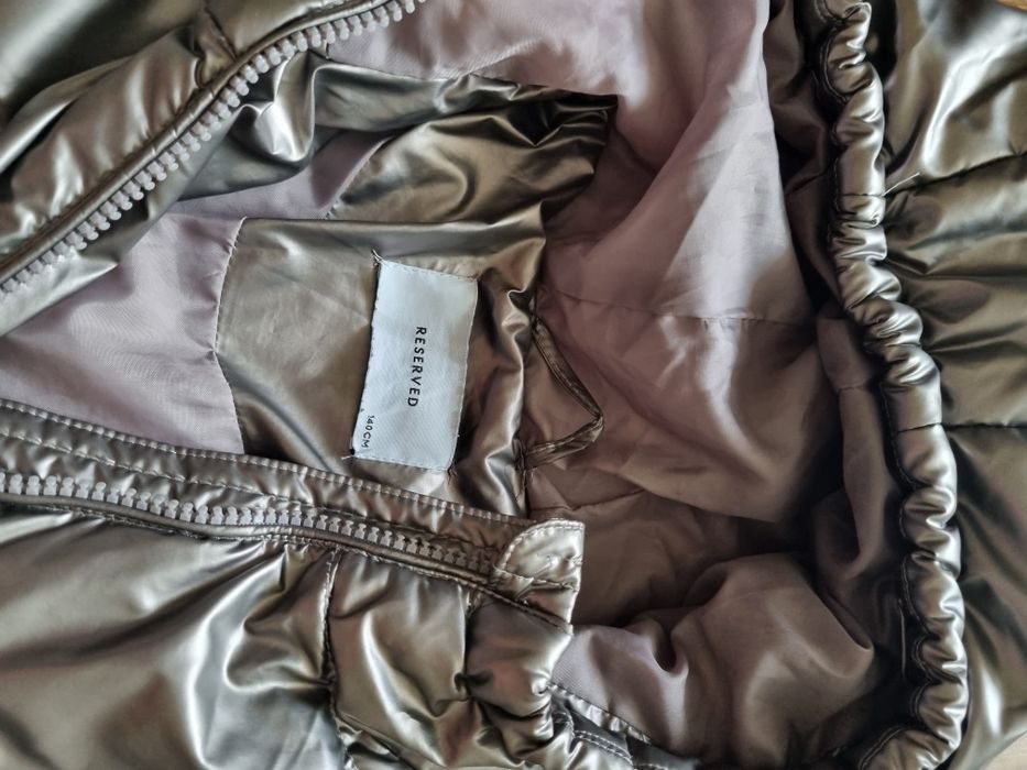 Куртка Reserved для  дівчинки ріст 134- 140