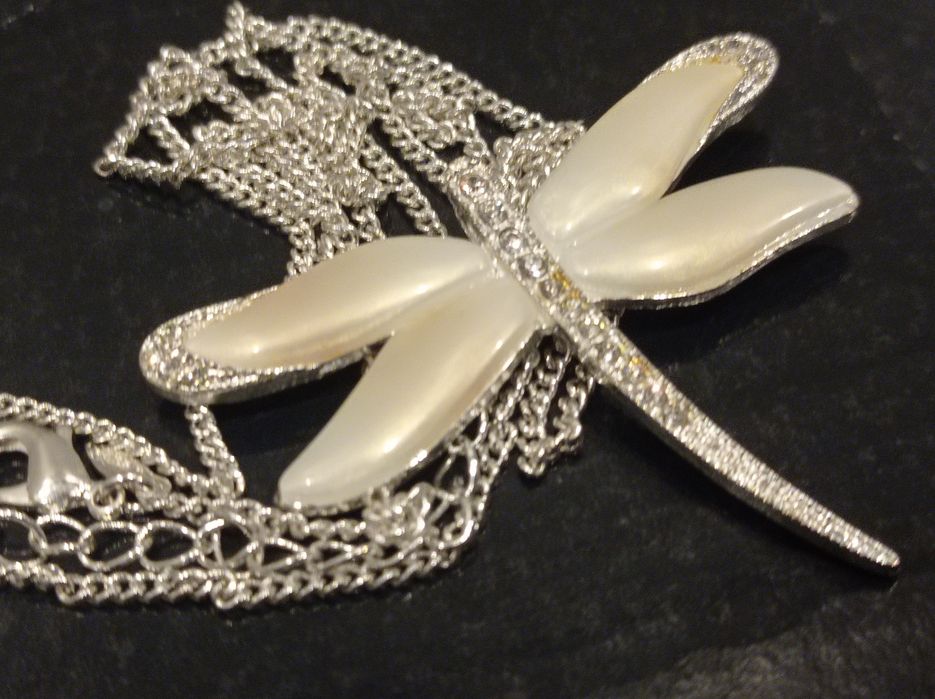 Naszyjnik "Avon"waszka