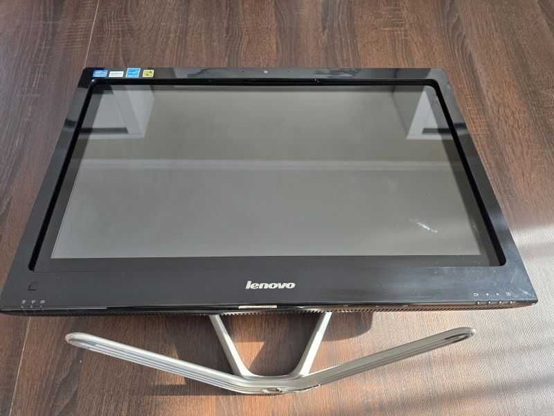 Komputer all-in-one C 540 LENOVO - używany