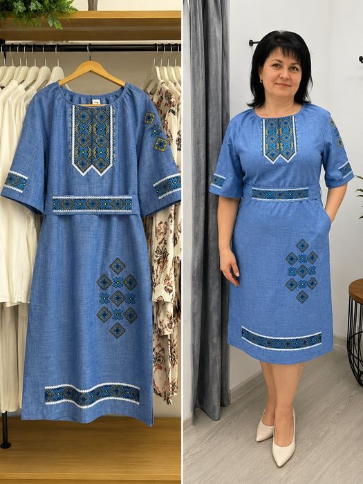 Вишиванка жіноча,синього кольору