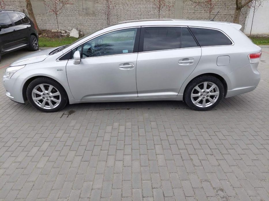 Toyota Avensis 2.2