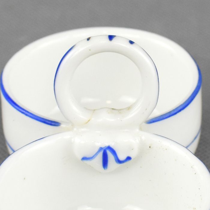 Especieiro / Azeitoneira em porcelana Vista alegre anos 20