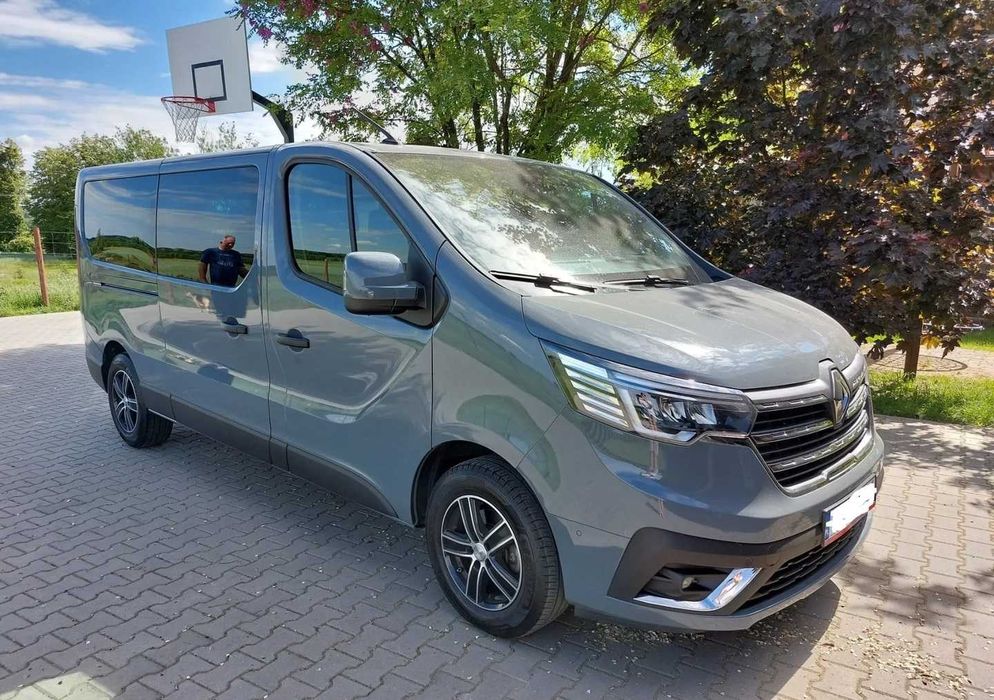 Wynajem busa 9 osobowego