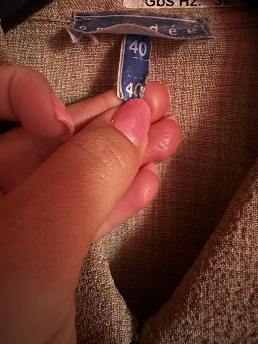 Beżowa kamizelka damska | 40 L | zamek | stan bardzo dobry