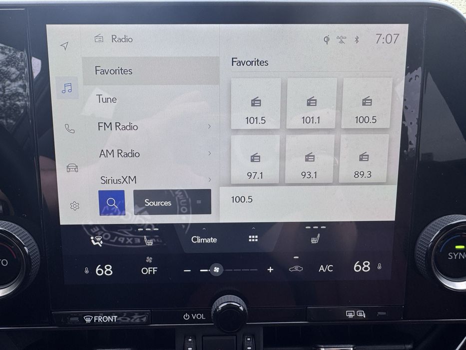 Продам машину лексус NX 250