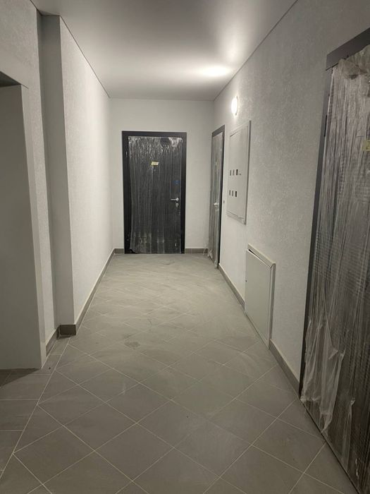 ПРОДАЖ !!! Квартира - 92,3м2, - (700/м2)
