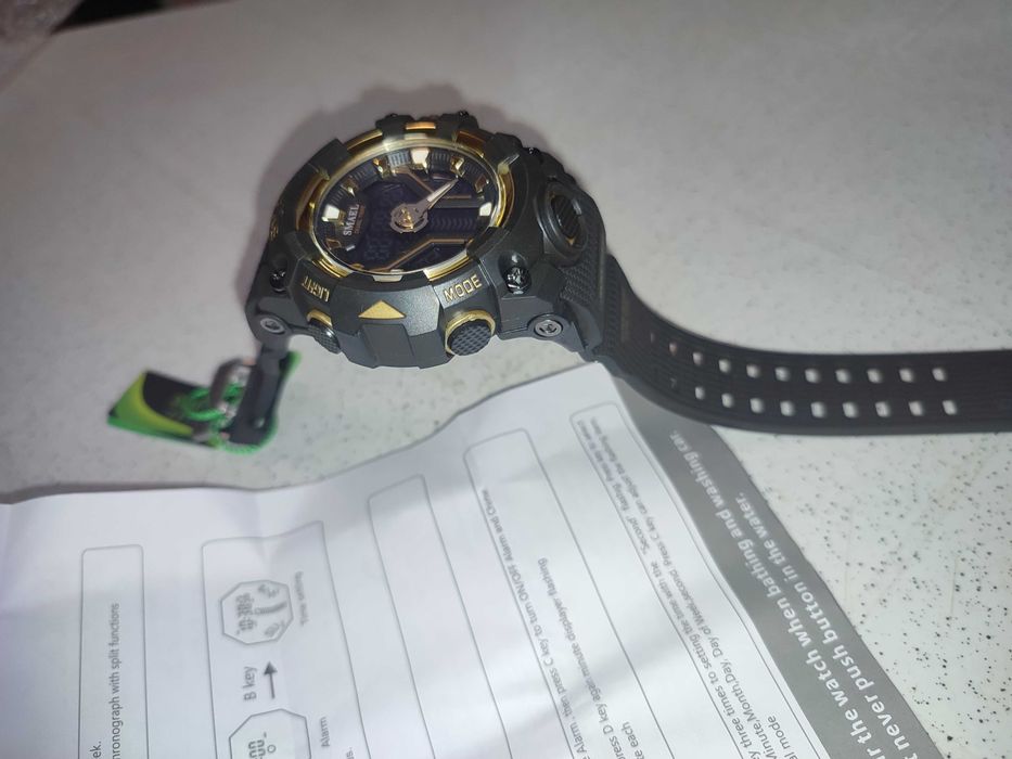 Мужские наручные спортивные часы Smael. Black-gold.