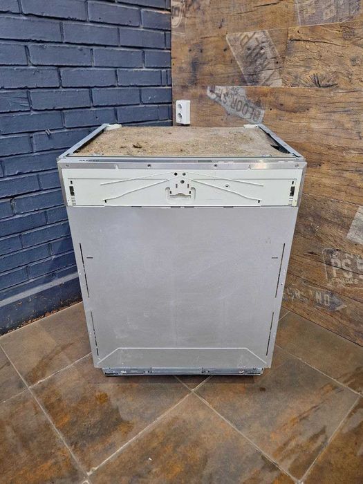 Вбудована посудомийна машина Beko DIN39330