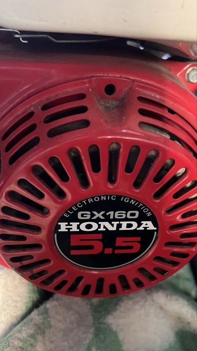 Продається генератор Honda