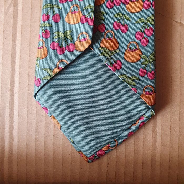 Krawat męski czereśnie jedwab (k-9)