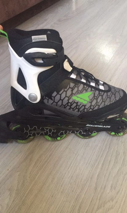 rolki rollerblade  32-37