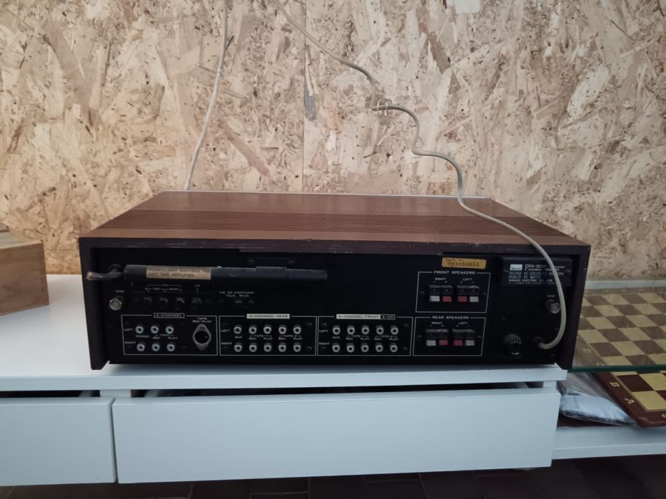 Radio antigo sansui