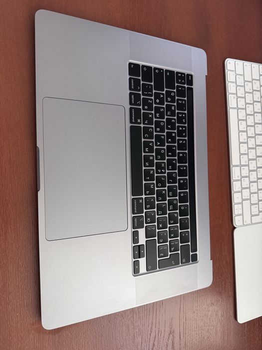 MacBook Pro 16” 2019р i7 16 gb RAM 512 gb  без дисплея, повністю справний