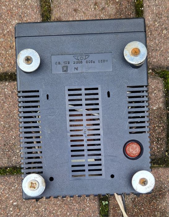 Prostownik Kedr Auto 12V radziecki automatyczny samochodowy kable rozruchowe prl vintage retro