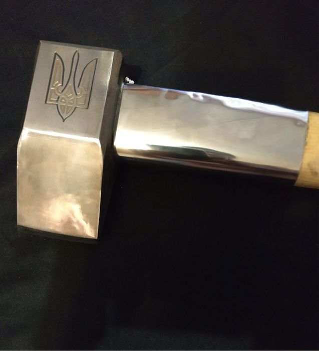 Сокира Колун