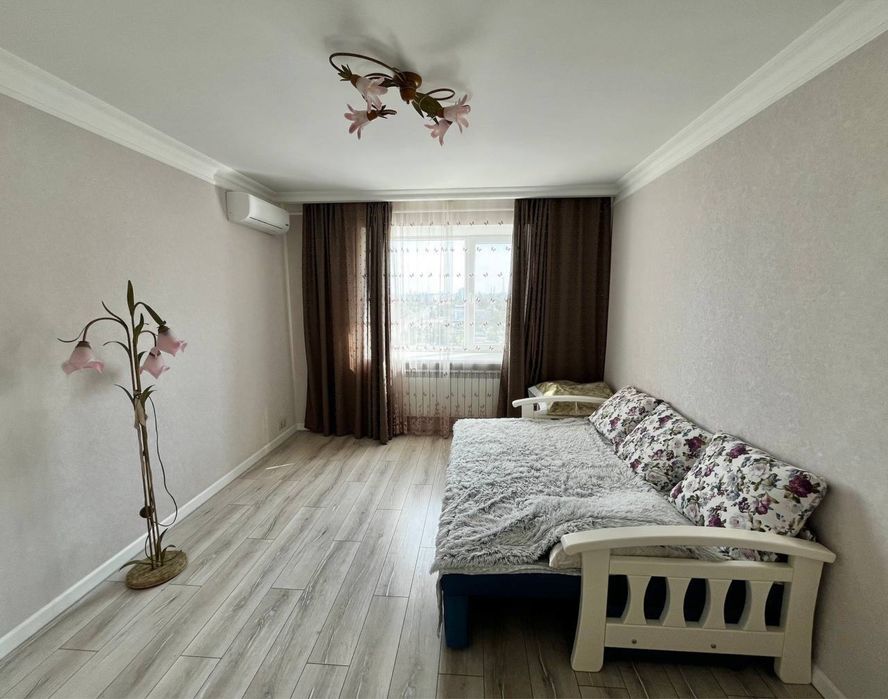 продажа 3к (кухня + три комнаты) в ЖК Днепровская Брама