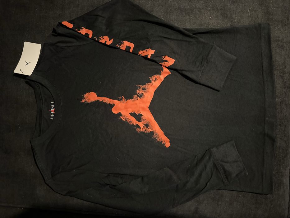 Новий оригінальний лонгслів Jordan Up In Flames (Nike) розмір L (підлітковий)