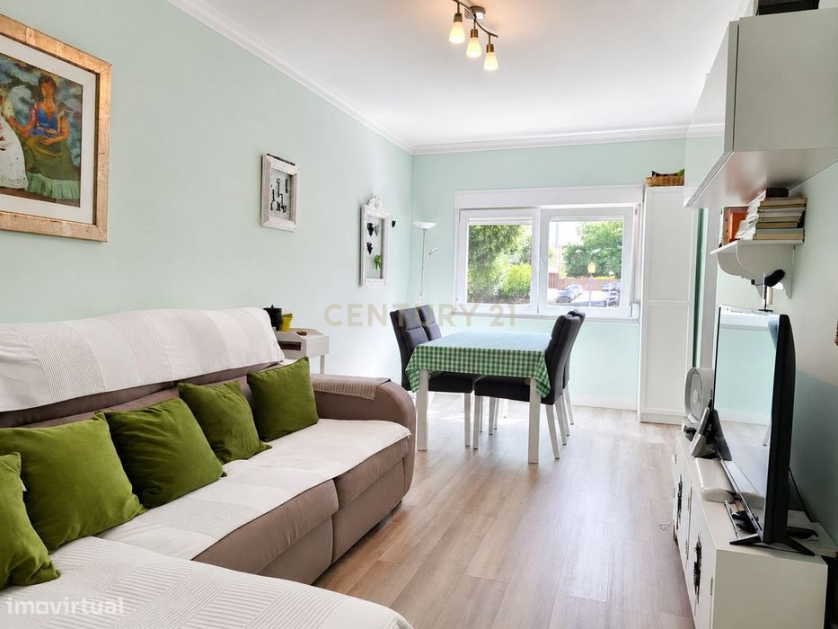 Apartamento T3+1 Renovado com 2 Casas de Banho | Olivais, Lisboa
