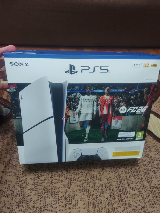 Продам новую playstation 5  slim 1tb