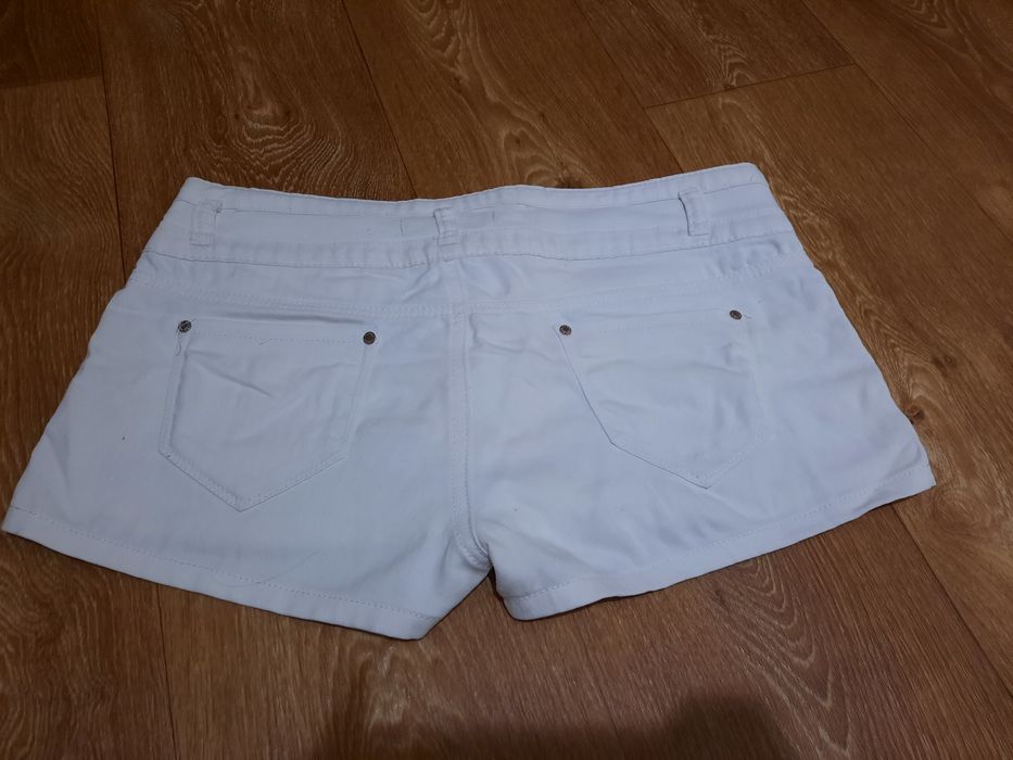 Продам шорти джинсові сині та білі