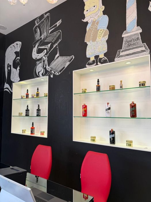 Aluga-se  barbearia com gabinete de estética, Viseu