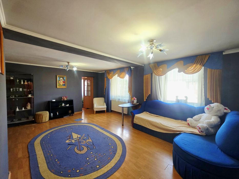 Продається квартира біля центру Самбора