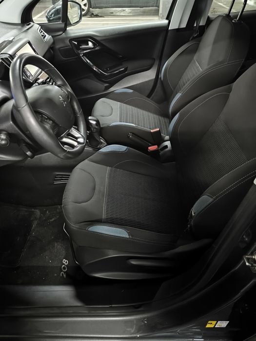 Peugeot 208 allure