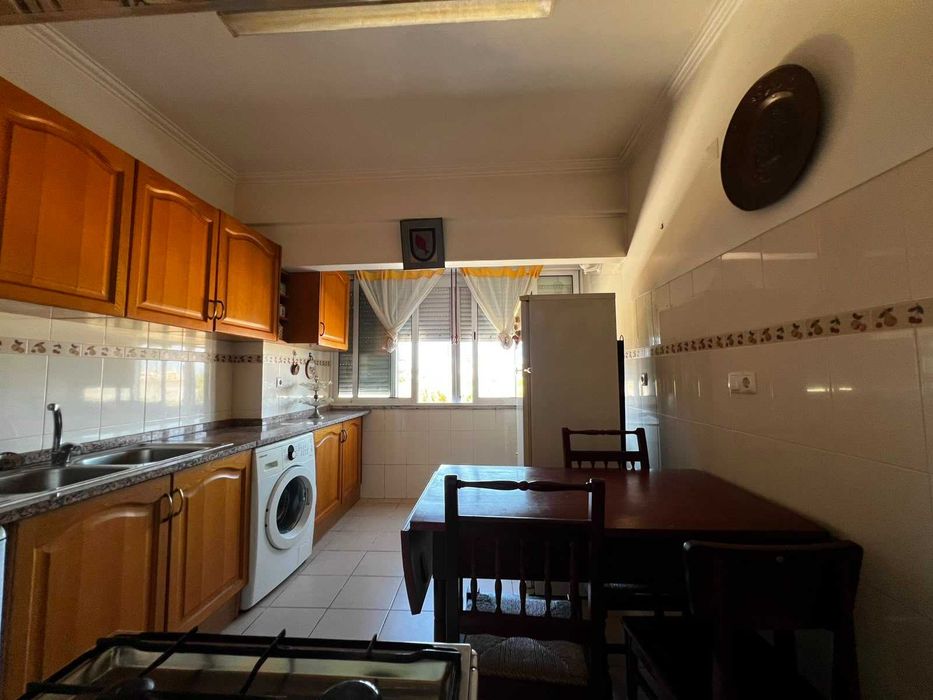 Apartamento T3 na Portela com Garagem