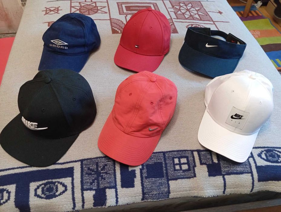 Кєпки бейсболки nike tommy columbia adidas