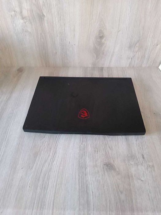 Игровой ноутбук MSi 15.6" 16GB SSD 256GB+HDD 500GB GTX 1650 MaxQ IPS