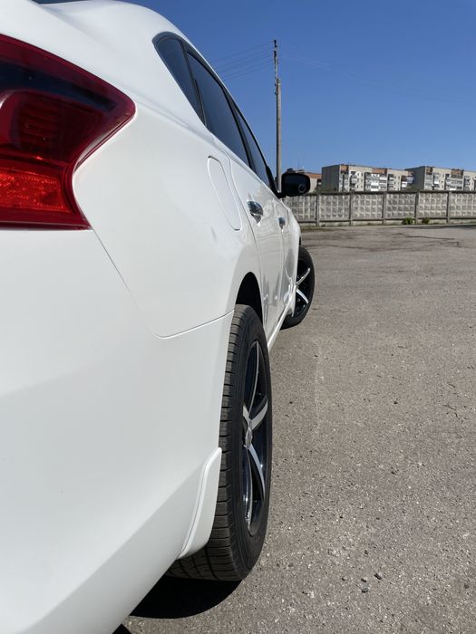 Nissan Sentra 2017 (газ-бенз)