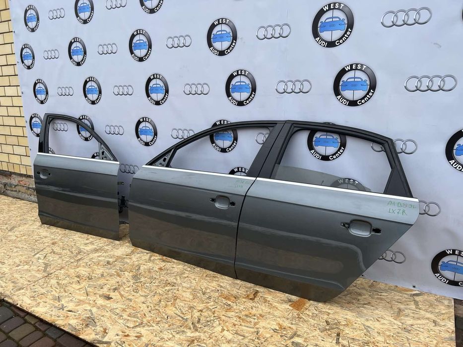 Audi A4 B8 Двері передні Ауді А4 Б8 Двері задні