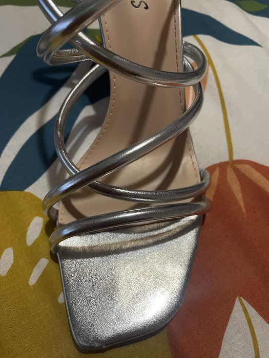 Sapatos altos para cerimonia