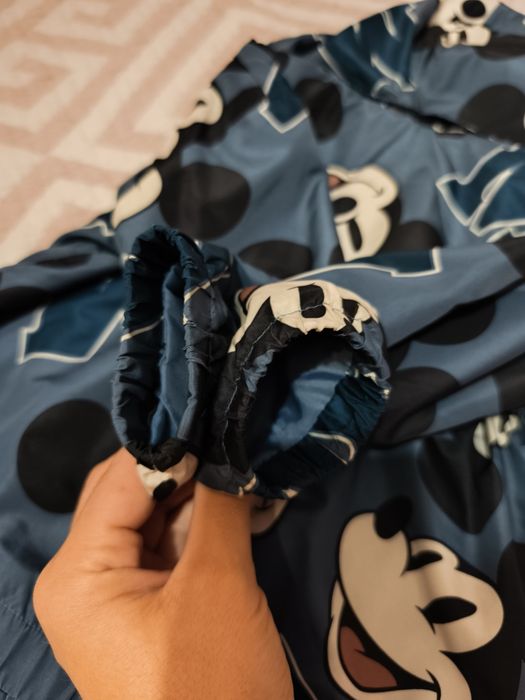 Вітровка легенька куртка спортивка