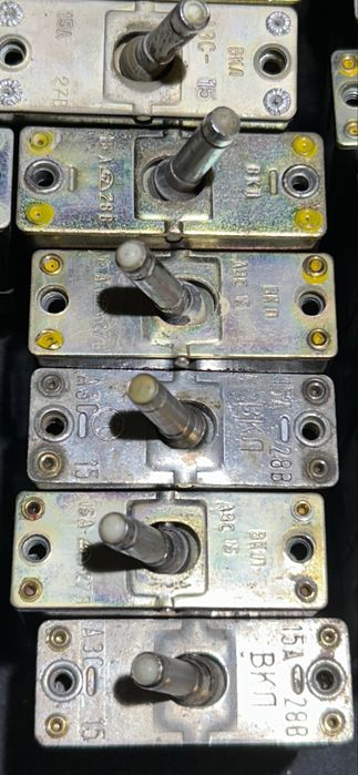 АЗС-15А автомат захисту тумблер