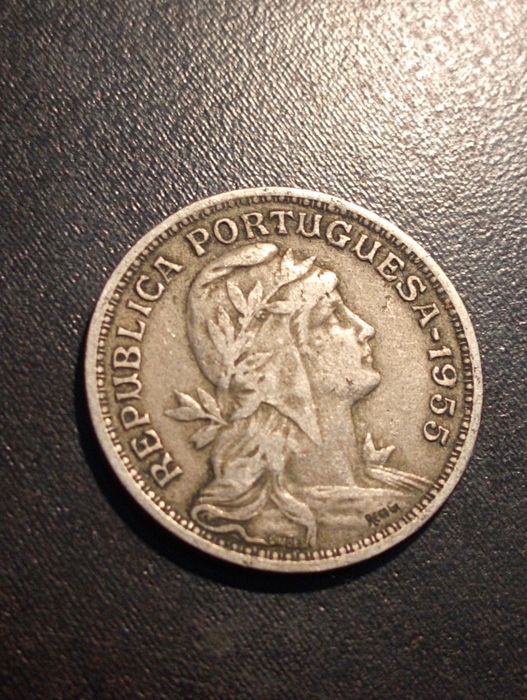 50  centavos  -Alpaca-  Republica Portuguesa - Portugal 1955	Soberba