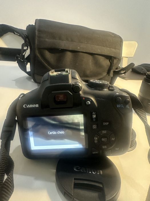 Camera fotografica mais duas objetivas