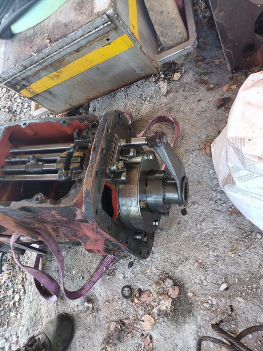 skrzynia most zwolnice mf massey ferguson 255 ,3512 ursus 2812 części