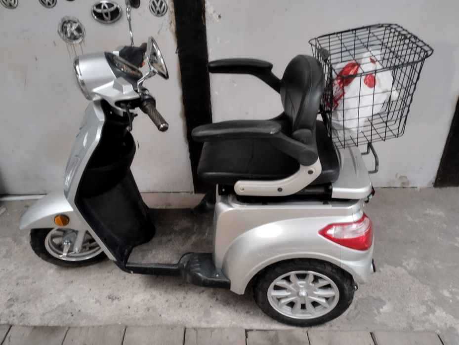 Skuter elektryczny wózek inwalidzki
