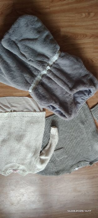 Sprzedam zestaw ubrań dla dziewczynki 140cm