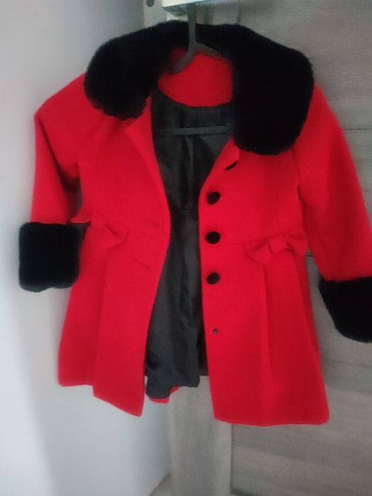 Płaszczyk dla dziewczynki r. 98